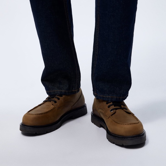 ZARA LEATHER SPORT SHOES
